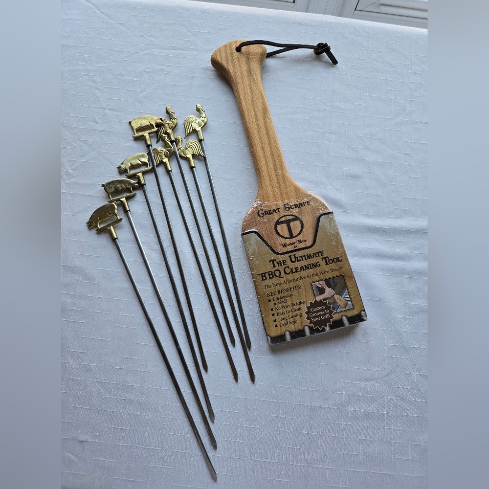 Wooden BBQ Cleaning Paddle And 8 Skewers Backyard BBQ Entertain